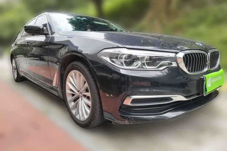 Used BMW 5 Series New Energy 2020 530Le Pioneer Edition Front Right 45 Deg