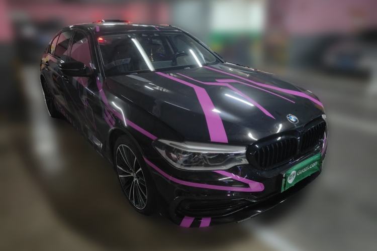 Used BMW 5 Series New Energy 2020 530Le Luxury Package Front Right 45 Deg
