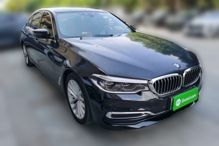 Used BMW 5 Series New Energy 2020 530Le Luxury Package Front Right 45 Deg
