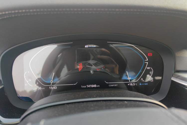 Used BMW 5 Series New Energy 2020 Mileage Upgrade Version 530Le Luxury Package Instrument Cluster