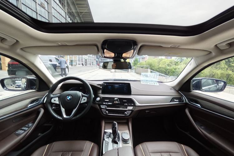 Used BMW 5 Series New Energy 2020 Mileage Upgrade Version 530Le Luxury Package Interior 9
