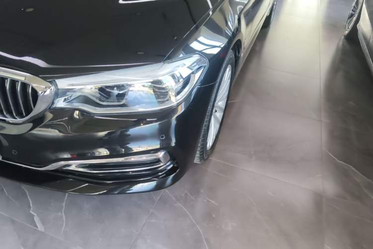 Used BMW 5 Series New Energy 2020 Mileage Upgrade Version 530Le Luxury Package Left Front Headlight