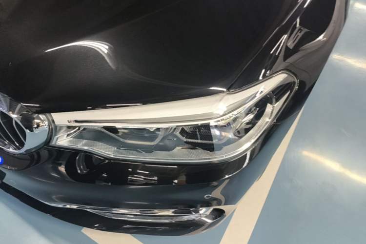 Used BMW 5 Series New Energy 2020 Mileage Upgrade Version 530Le Luxury Package Left Front Headlight