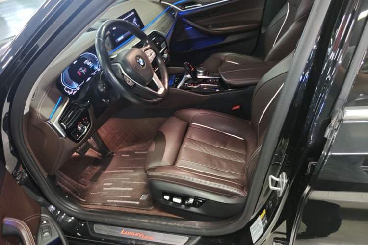 Used BMW 5 Series New Energy 2020 Mileage Upgrade Version 530Le Pioneer Edition Left Front Seat