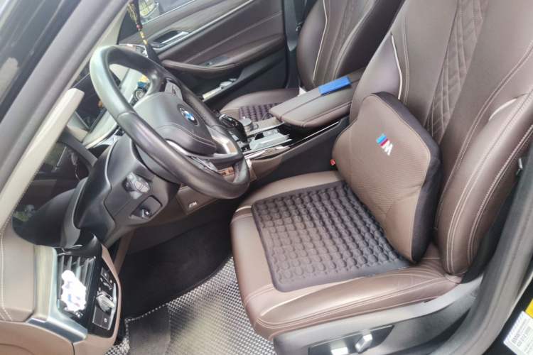 Used BMW 5 Series New Energy 2020 Mileage Upgrade Version 530Le Luxury Package Left Front Seat