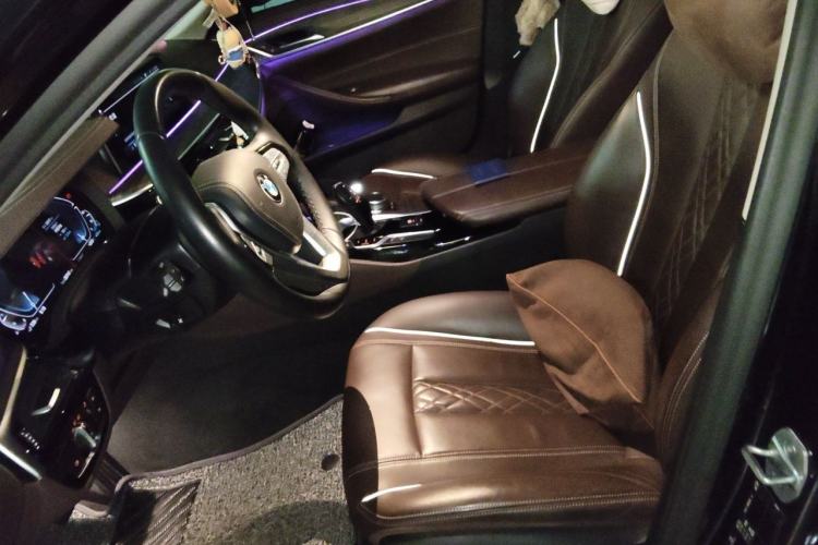 Used BMW 5 Series New Energy 2020 Mileage Upgrade Version 530Le Luxury Package Left Front Seat