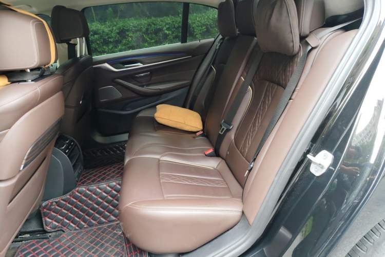 Used BMW 5 Series New Energy 2020 Mileage Upgrade Version 530Le Pioneer Edition Left Rear Seat