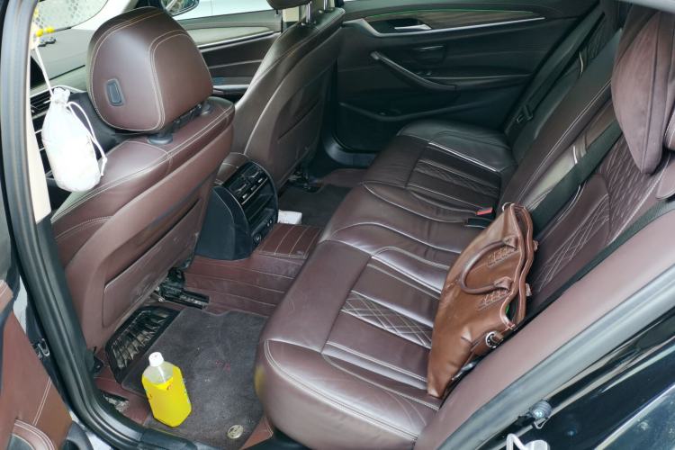 Used BMW 5 Series New Energy 2020 530Le Luxury Package Left Rear Seat