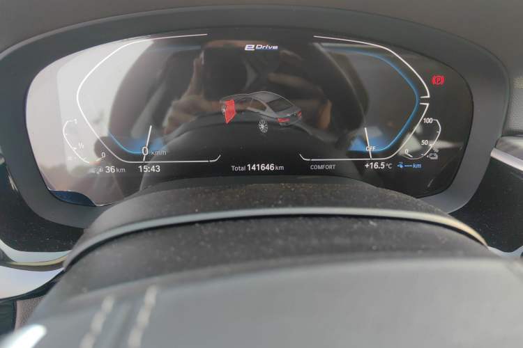 Used BMW 5 Series New Energy 2020 Mileage Upgrade Version 530Le Luxury Package Odometer Close Up