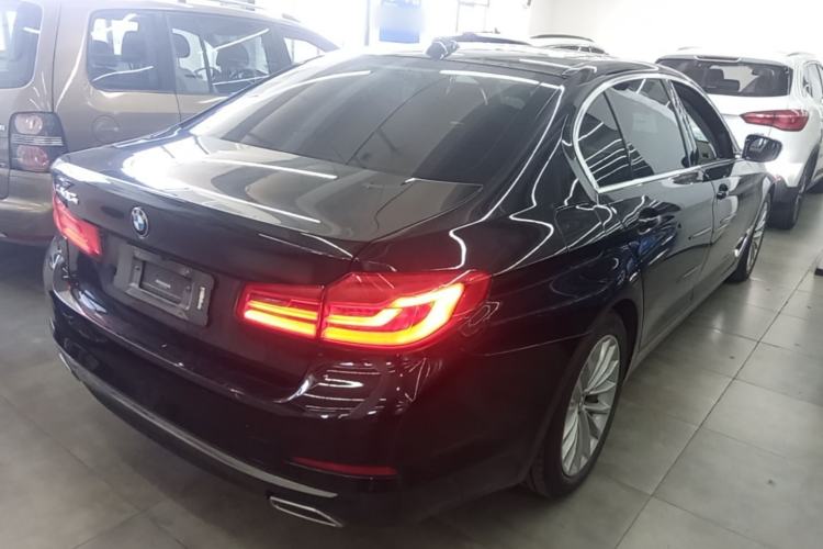 Used BMW 5 Series New Energy 2020 Mileage Upgrade Version 530Le Luxury Package Rear Right 45 Deg