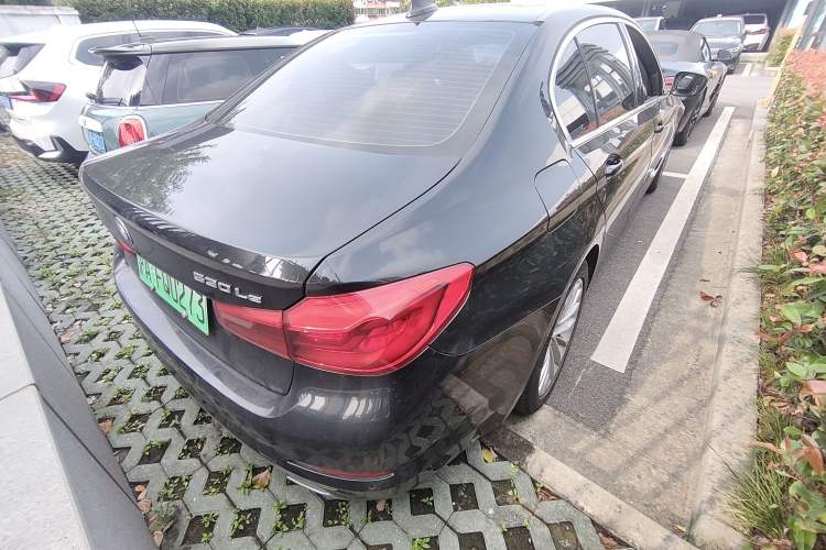 Used BMW 5 Series New Energy 2020 Mileage Upgrade Version 530Le Luxury Package Rear Right 45 Deg
