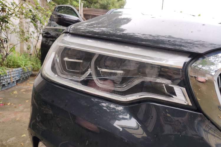 Used BMW 5 Series New Energy 2020 530Le Pioneer Edition Right Front Headlight