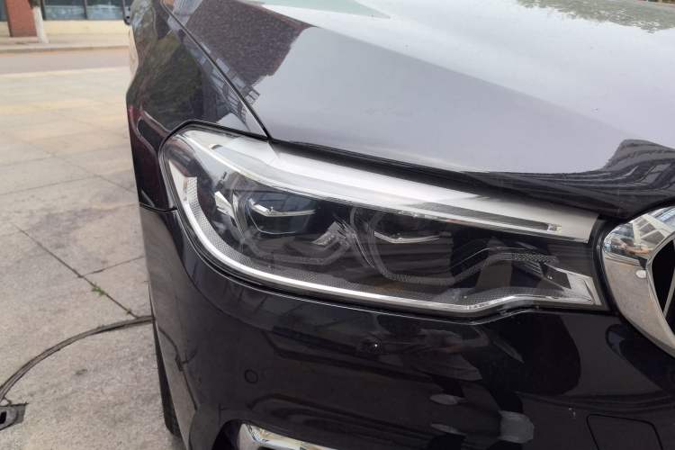 Used BMW 5 Series New Energy 2020 530Le Pioneer Edition Right Front Headlight