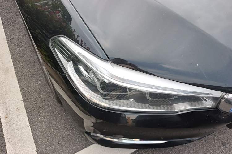 Used BMW 5 Series New Energy 2020 Mileage Upgrade Version 530Le Luxury Package Right Front Headlight