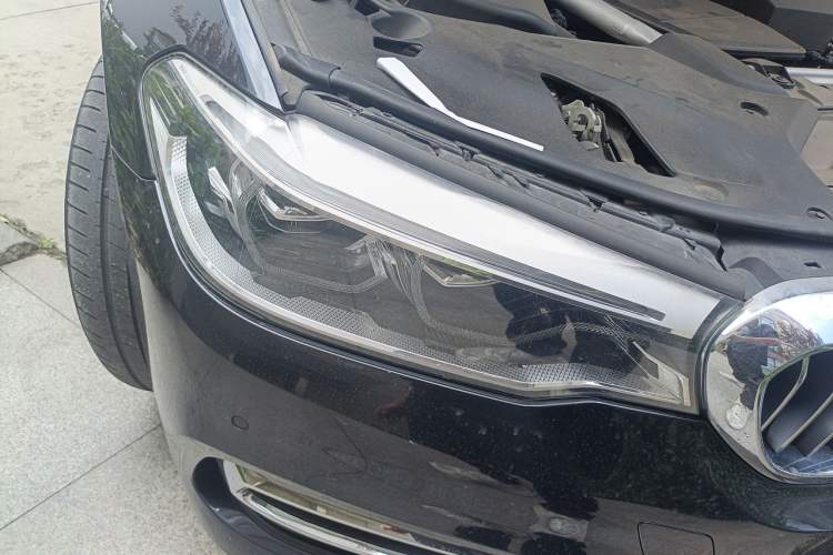 Used BMW 5 Series New Energy 2020 Mileage Upgrade Version 530Le Luxury Package Right Front Headlight