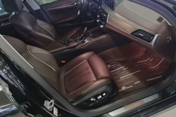 Used BMW 5 Series New Energy 2020 Mileage Upgrade Version 530Le Pioneer Edition Right Front Seat
