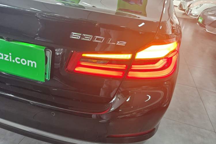 Used BMW 5 Series New Energy 2020 Mileage Upgrade Version 530Le Pioneer Edition Right Rear Taillight