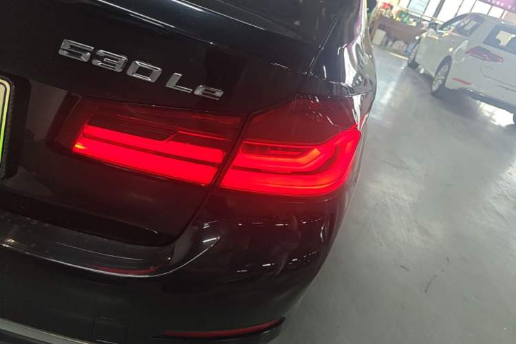 Used BMW 5 Series New Energy 2020 Mileage Upgrade Version 530Le Luxury Package Right Rear Taillight
