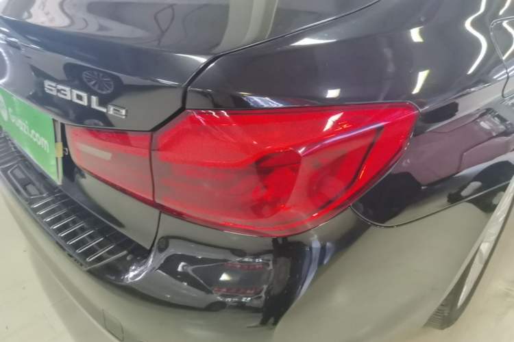 Used BMW 5 Series New Energy 2020 Mileage Upgrade Version 530Le Pioneer Edition Right Rear Taillight