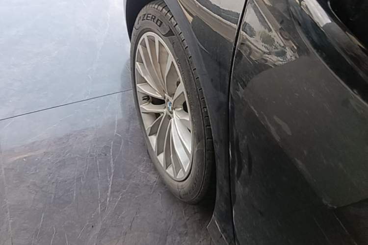 Used BMW 5 Series New Energy 2020 530Le Pioneer Edition Right Rear Wheel Hub