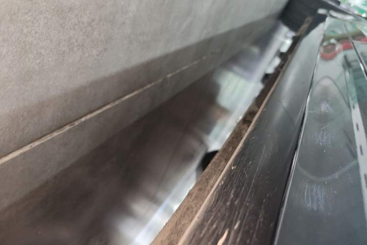 Used BMW 5 Series New Energy 2020 Mileage Upgrade Version 530Le Pioneer Edition Right Side Sill
