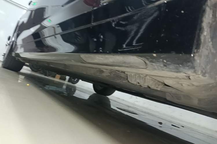 Used BMW 5 Series New Energy 2020 Mileage Upgrade Version 530Le Luxury Package Right Side Sill