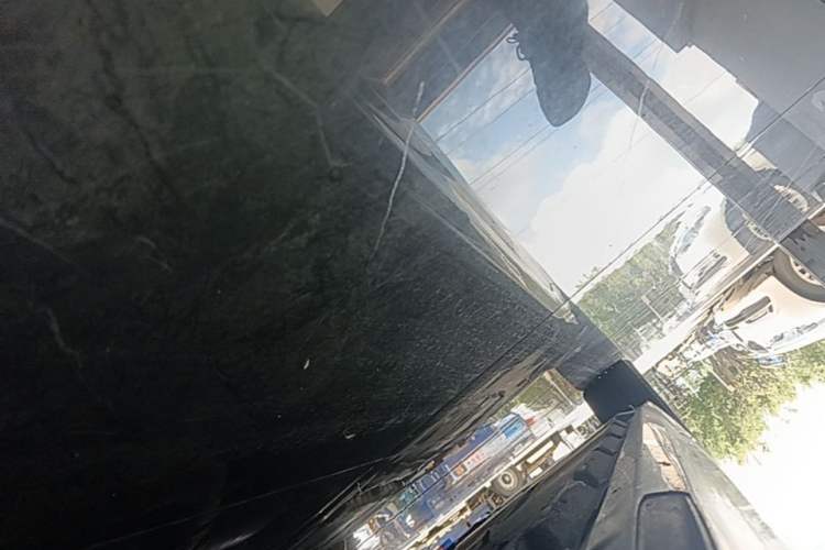Used BMW 5 Series New Energy 2020 530Le Pioneer Edition Right Side Sill