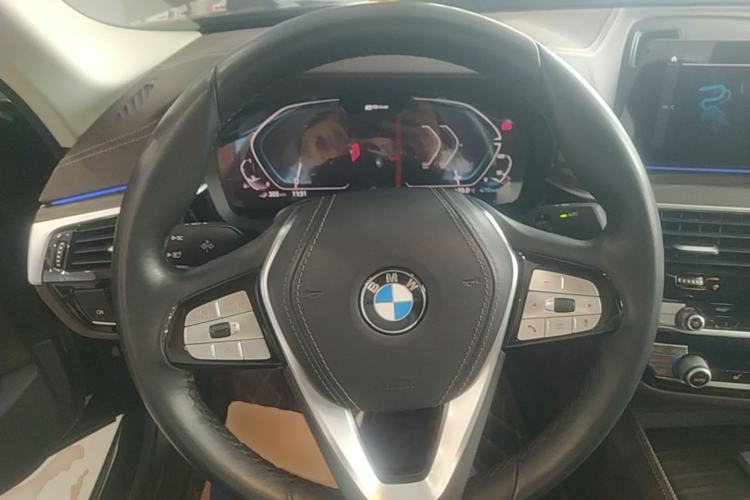 Used BMW 5 Series New Energy 2020 Mileage Upgrade Version 530Le Luxury Package Steering Wheel
