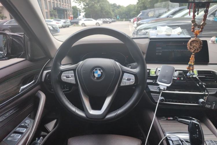 Used BMW 5 Series New Energy 2020 Mileage Upgrade Version 530Le Pioneer Edition Steering Wheel