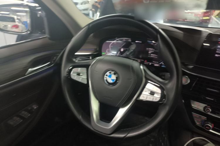Used BMW 5 Series New Energy 2020 Mileage Upgrade Version 530Le Luxury Package Steering Wheel
