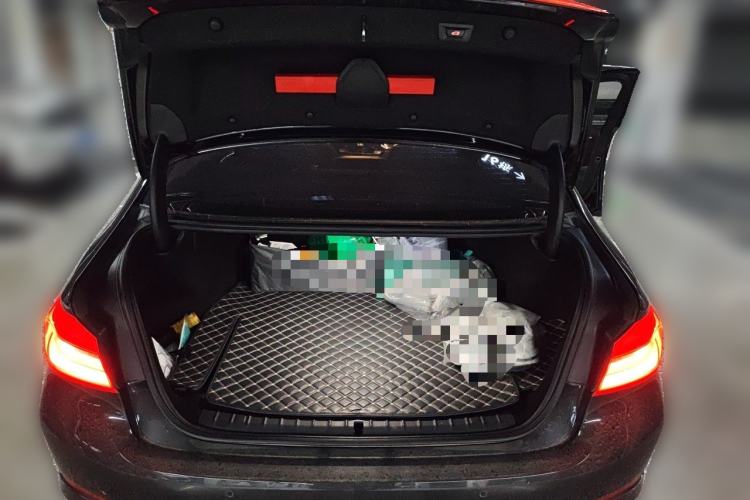 Used BMW 5 Series New Energy 2020 530Le Luxury Package Trunk