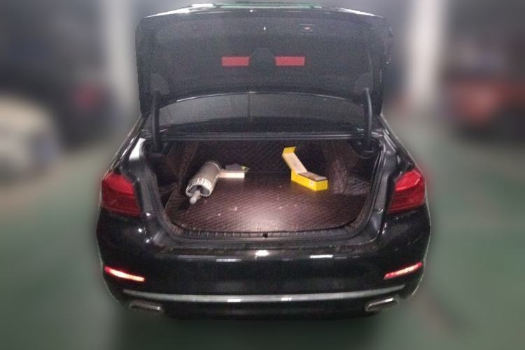 Used BMW 5 Series New Energy 2020 Mileage Upgrade Version 530Le Pioneer Edition Trunk