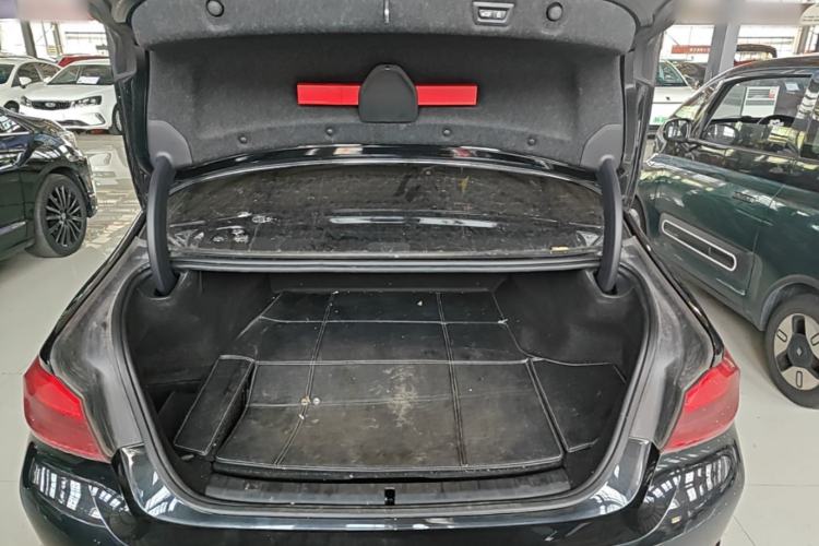 Used BMW 5 Series New Energy 2020 Mileage Upgrade Version 530Le Pioneer Edition Trunk