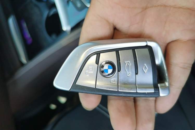 Used BMW 5 Series New Energy 2020 530Le Luxury Package Vehicle Key