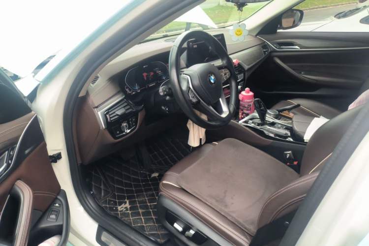 Used BMW 5 Series New Energy 2020 Mileage Upgrade Version 530Le Luxury Package Driver Seat