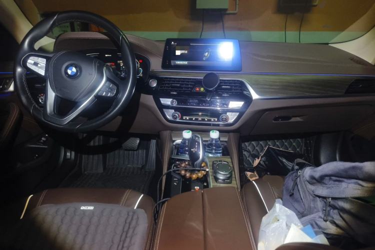 Used BMW 5 Series New Energy 2020 530Le Luxury Package Center Console