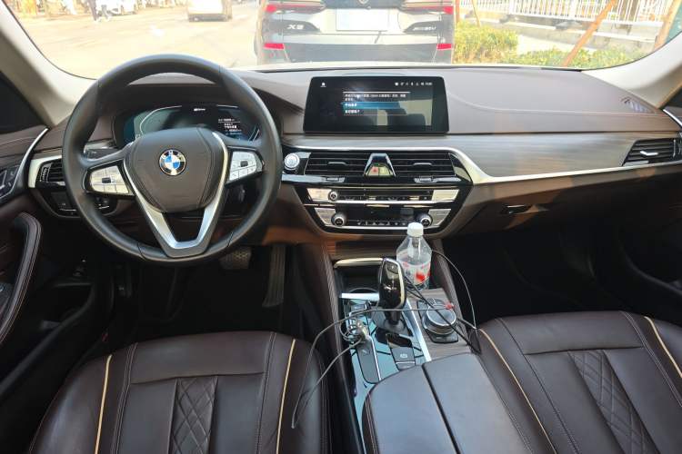 Used BMW 5 Series New Energy 2020 Mileage Upgrade Version 530Le Luxury Package Center Console