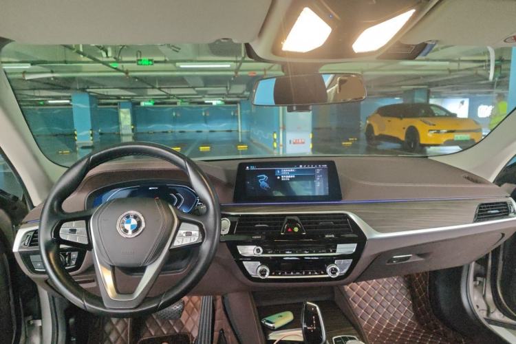 Used BMW 5 Series New Energy 2020 Mileage Upgrade Version 530Le Luxury Package Center Console