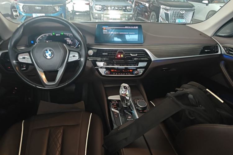Used BMW 5 Series New Energy 2020 530Le Luxury Package Center Console