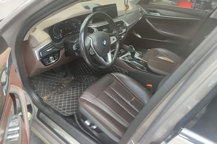 Used BMW 5 Series New Energy 2020 Mileage Upgrade Version 530Le Luxury Package Driver Seat