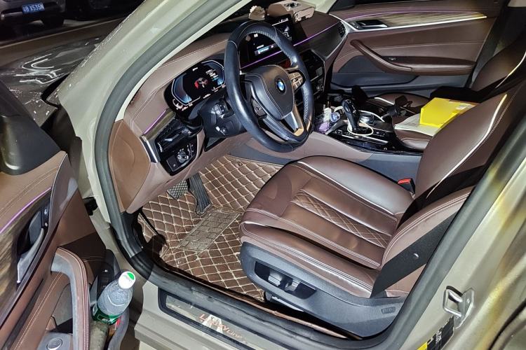 Used BMW 5 Series New Energy 2020 530Le Luxury Package Driver Seat