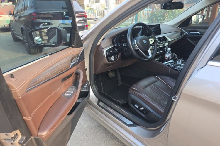 Used BMW 5 Series New Energy 2020 Mileage Upgrade Version 530Le Luxury Package Driver Seat