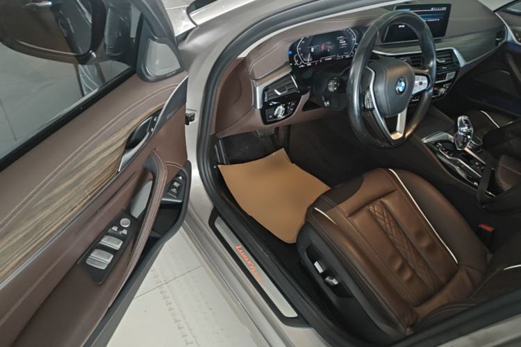 Used BMW 5 Series New Energy 2020 530Le Luxury Package Driver Seat