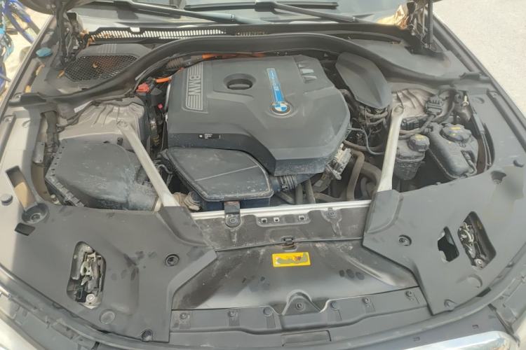 Used BMW 5 Series New Energy 2020 Mileage Upgrade Version 530Le Luxury Package Engine Bay
