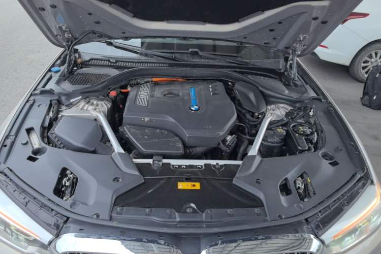 Used BMW 5 Series New Energy 2020 Mileage Upgrade Version 530Le Luxury Package Engine Bay