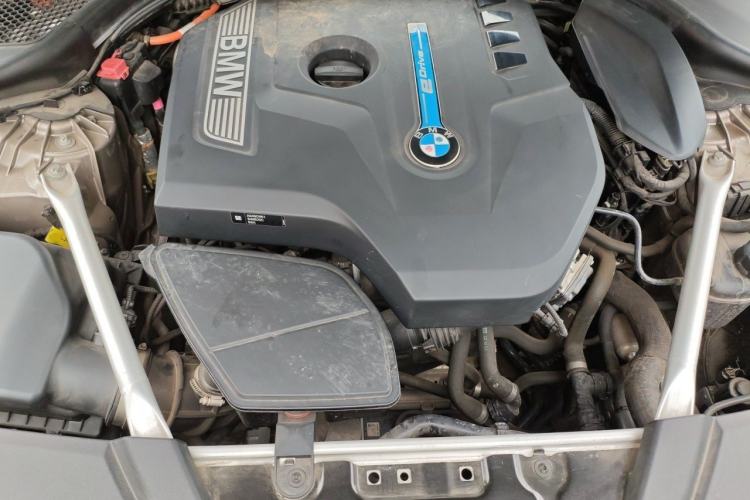 Used BMW 5 Series New Energy 2020 Mileage Upgrade Version 530Le Luxury Package Engine Bay