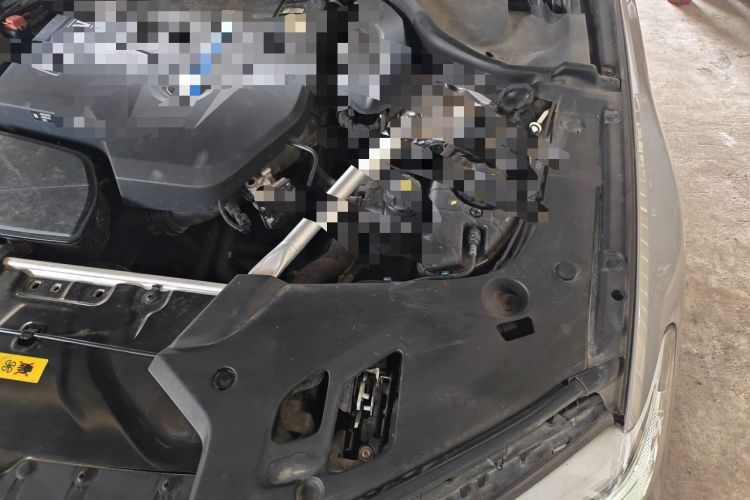 Used BMW 5 Series New Energy 2020 530Le Luxury Package Engine Bay Left