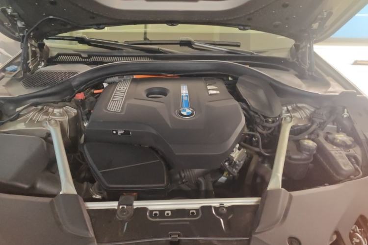 Used BMW 5 Series New Energy 2020 Mileage Upgrade Version 530Le Luxury Package Engine Bay