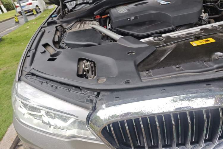 Used BMW 5 Series New Energy 2020 Mileage Upgrade Version 530Le Pioneer Edition Engine Bay Right