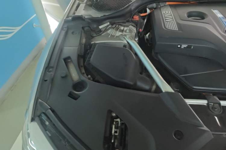 Used BMW 5 Series New Energy 2020 Mileage Upgrade Version 530Le Luxury Package Engine Bay Right